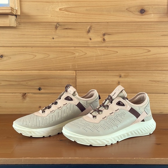 Ecco Shoes - Ecco ST1 Lite